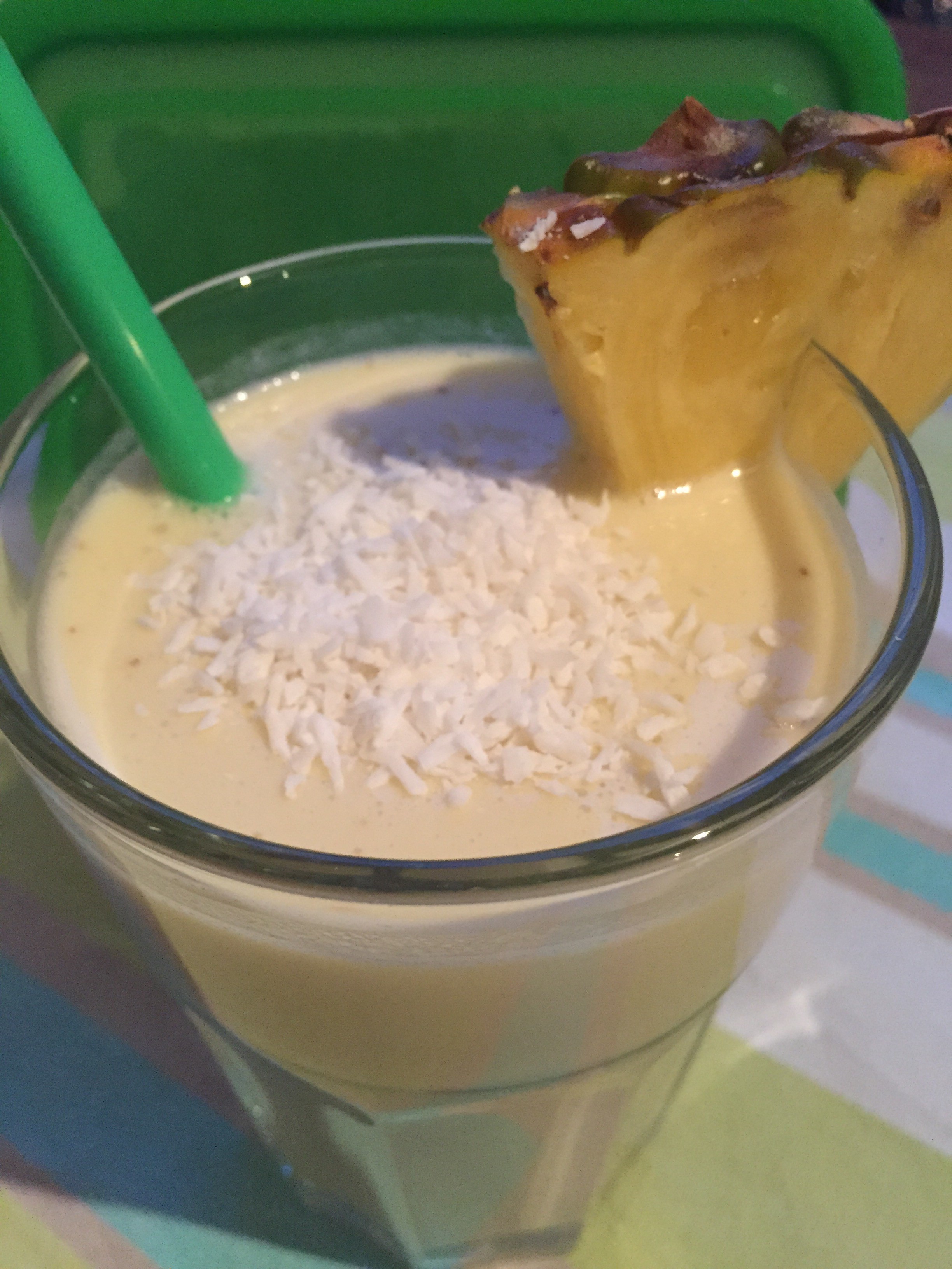 Smoothie Ananas mit Kokos – Joy for Life – Studio